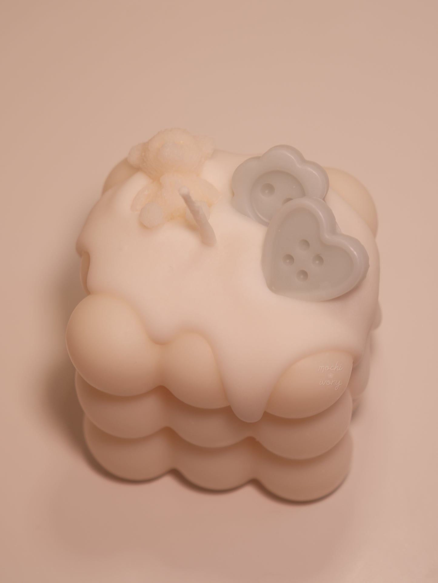 button bubble candle