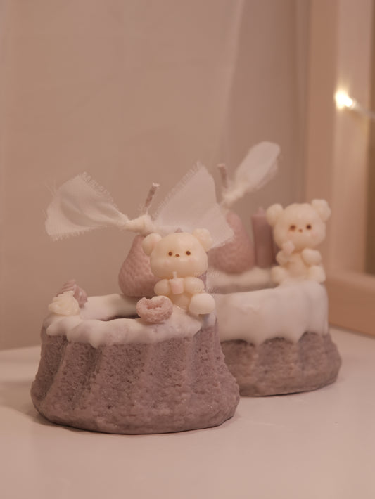 bear bundt cake candle